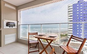 Apartamento na Praia Grande II - Pé na Areia